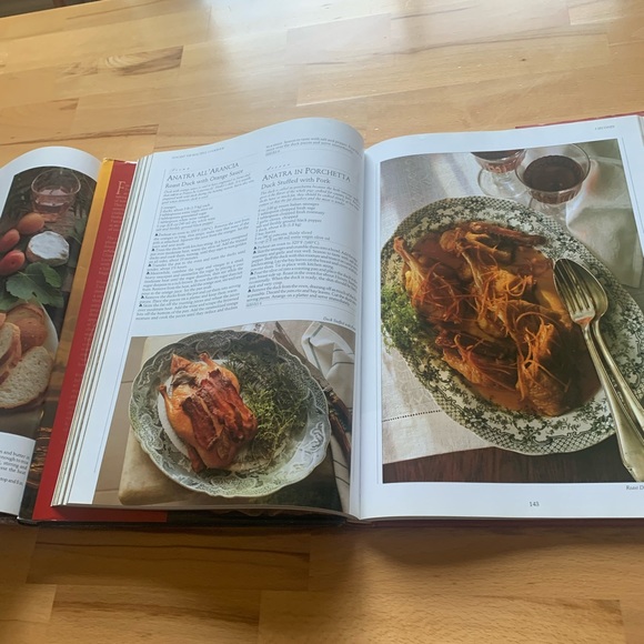 Tuscany and Provence The beautiful cookbook two hard cover cookbooks - Picture 7 of 9